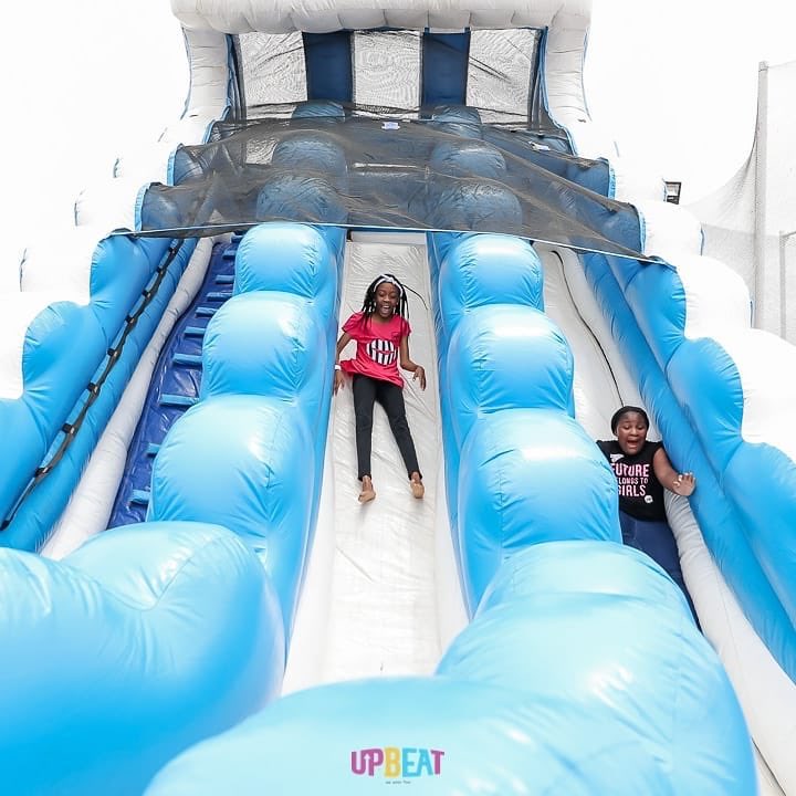 TheHoneywellGrp's tweet photo. Looking to have fun this super long weekend? Say no more!
Come hang out with your friends and family, jump, play and eat at @UpbeatCentre!! ๐
Follow @UpbeatCentre for more.
Weโre waiting for you!! ๐
#HoneywellGroup #Upbeatcentre #upyourfun #stayupbeat #TGIF https://t.co/Noj028cCJR