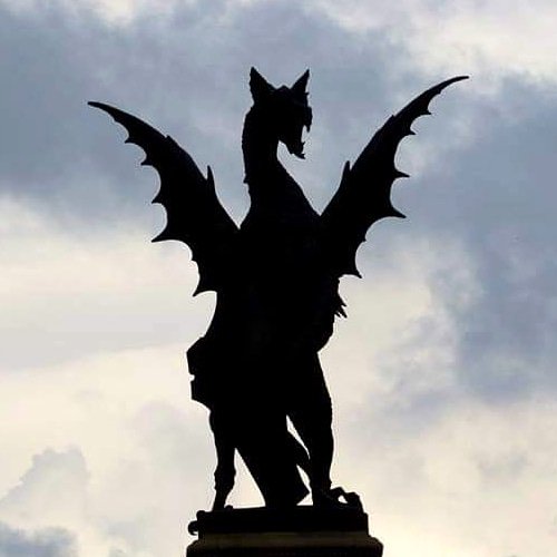 Dragons of London tweet media