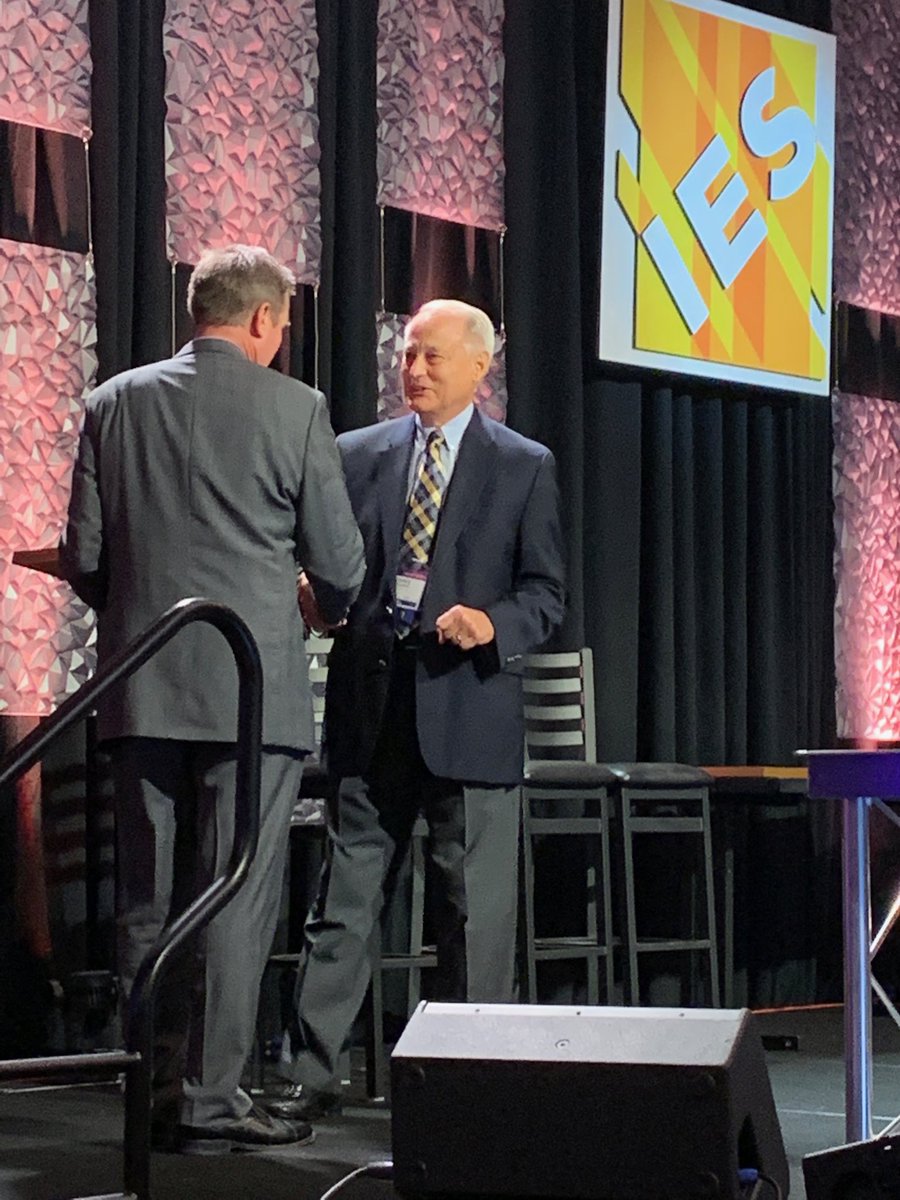 EdisonReport's tweet photo. Jim Brodrick receives Fellow Award form Past President Lance Bennett. #ieslightaffecteffect https://t.co/I3wxSIzY5J