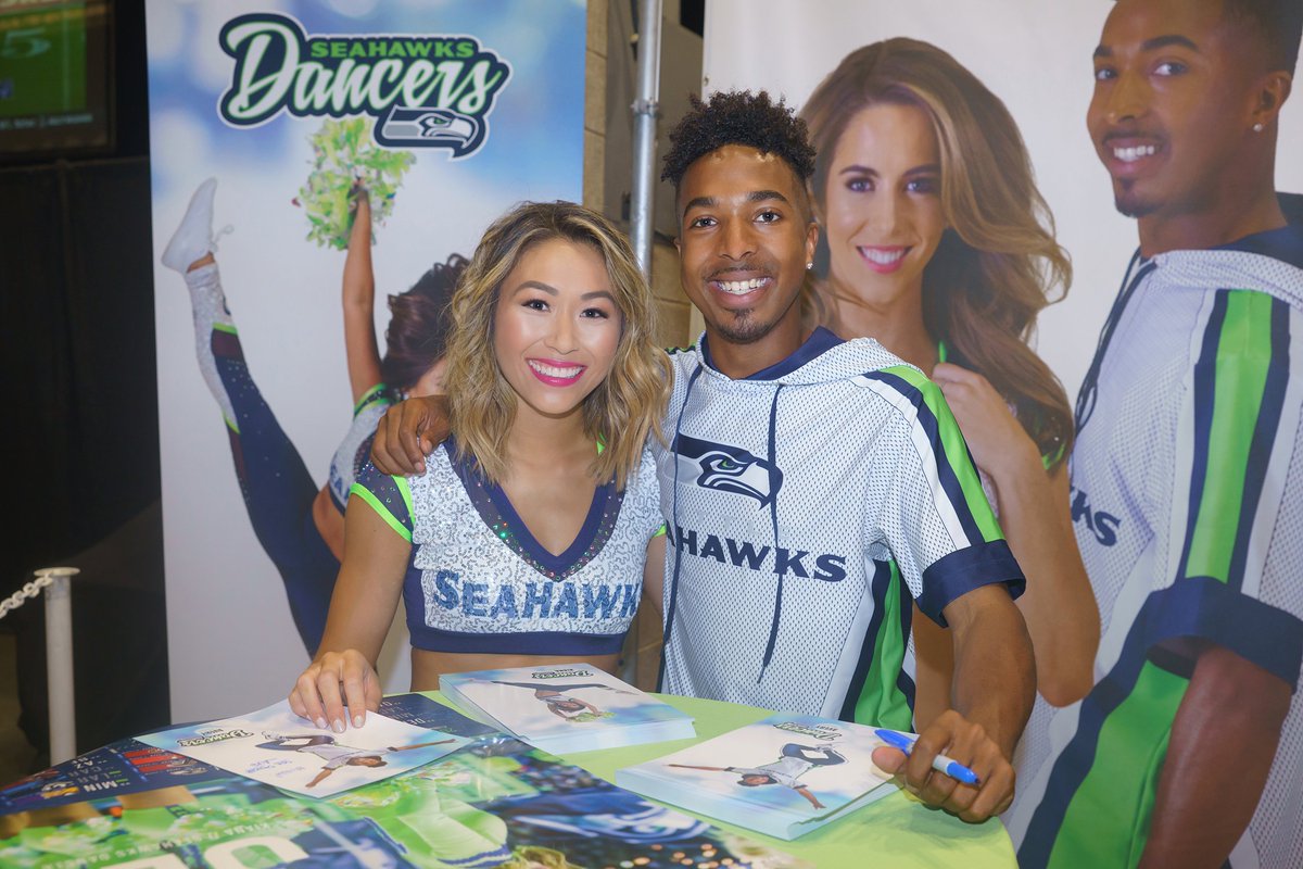 MinhPham748's tweet photo. A few photos from Touchdown City to kick off the season. Also in the photos Seahawks Dancers Avery and Phi. #gohawks #seahawksdancers https://t.co/VBmewCcABA