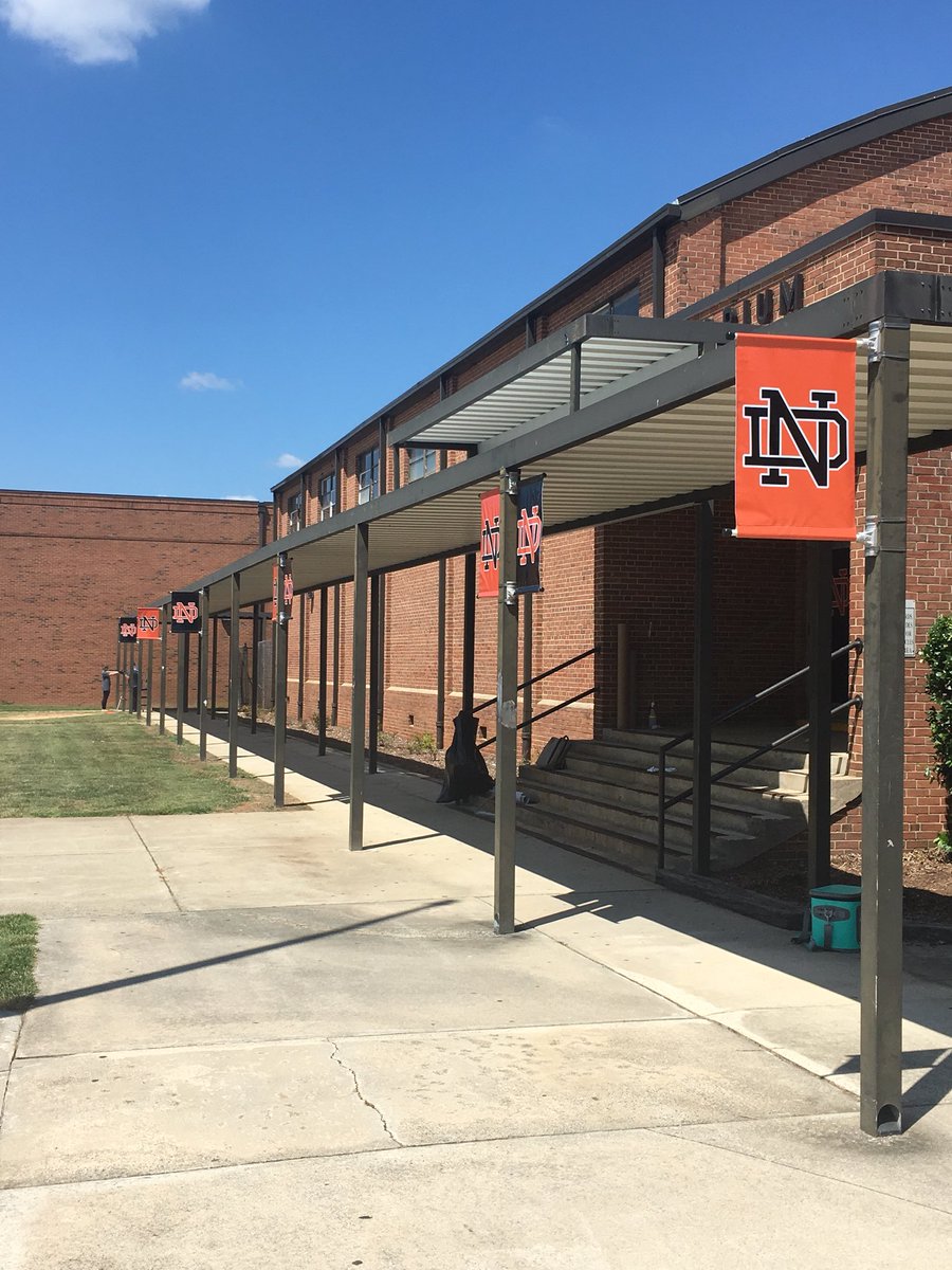 ProcalDecalGal's tweet photo. We were busy yesterday at @NorDaHI @NDBK_Athletics branding at its finest #branding #school #graphics https://t.co/VcQfiJtl0M