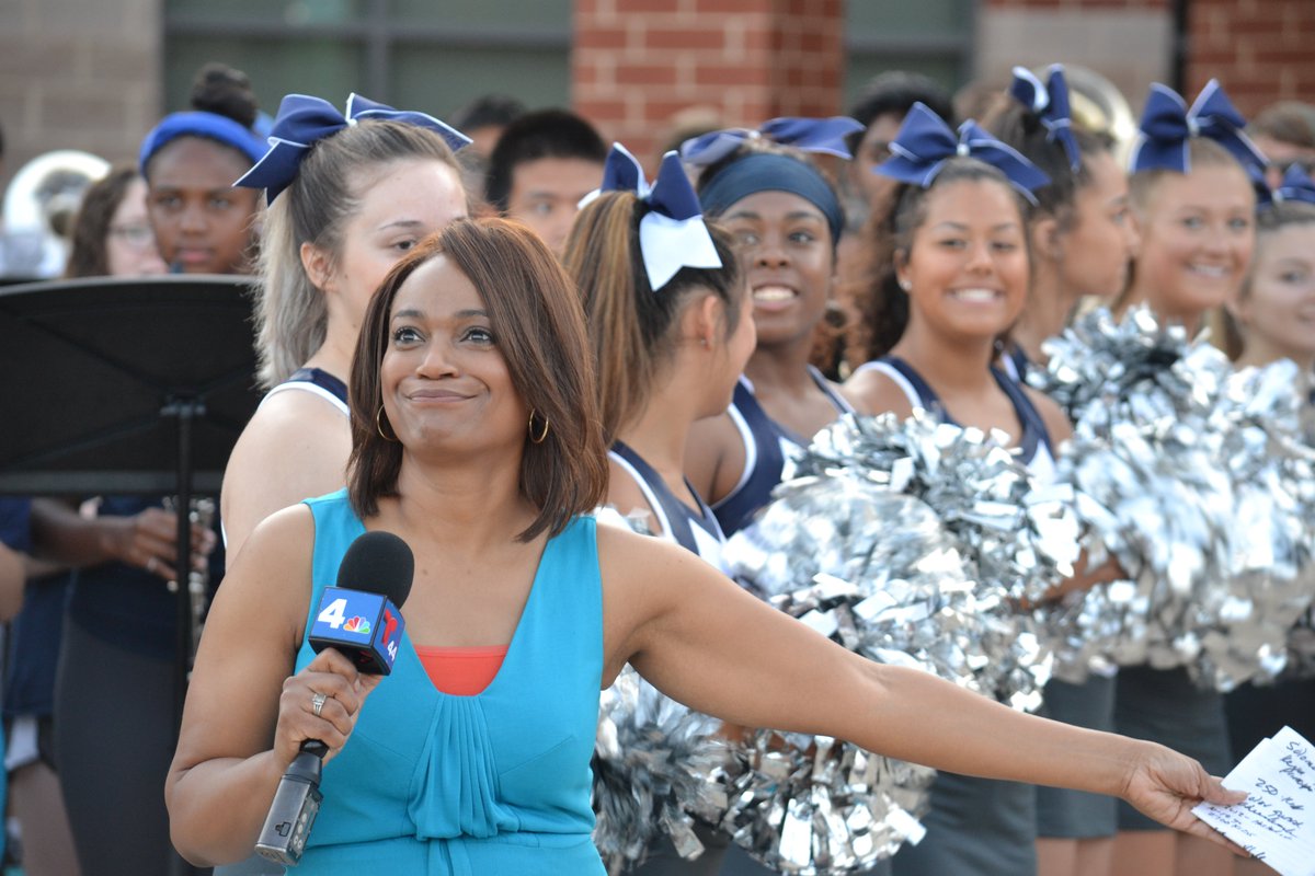LCPSOfficial's tweet photo. LCPS Welcomes Teacher Class of 2019, https://t.co/O5XxAUJ2sR #LCPS #Loudoun https://t.co/3omJqPD9H8