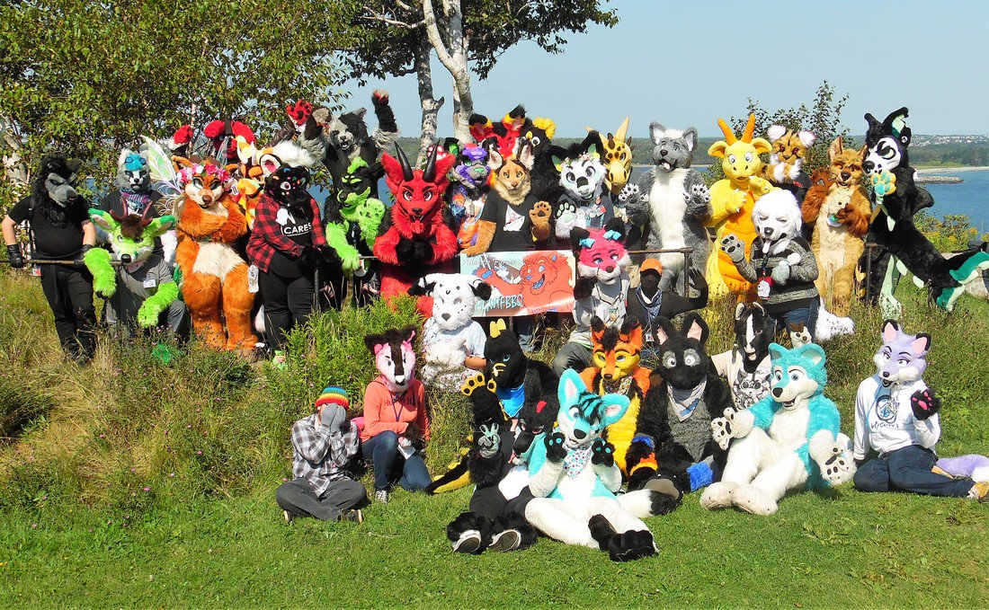 On Sunday Aug 18th meet us at York Redoubt Historic Site for some BBQ'd food &amp; tons of outdoor fun! 🍔 For clarification, the park closes at 8pm but the official event will end at 6pm. If you are taking Halifax Transit home the last bus leaves at 8:10pm from the park entrance 🚌