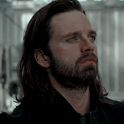 Moondancer1626's tweet photo. If you asked @ Marvel to explain these scenes they would say on the left is a perfectly normal way to look at your bff and on the right is a very happy man who is happy. #Illtake #GASLIGHTING #for1000Alex
π€·ββοΈπ€·ββοΈπ€·ββοΈ #buckybarnes #avengersendgame #stucky #captainamerica #steverogers https://t.co/AdQh9qopei