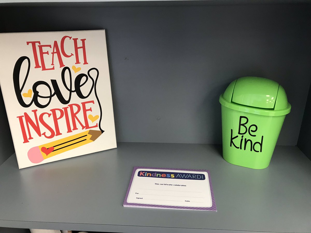 _KelseyStevens's tweet photo. Kindness Corner: Students will be able to recognize their classmates by completing an award for them after an act of kindness! At the end of the week we will celebrate as a class 🎉 https://t.co/WewGicp3IO