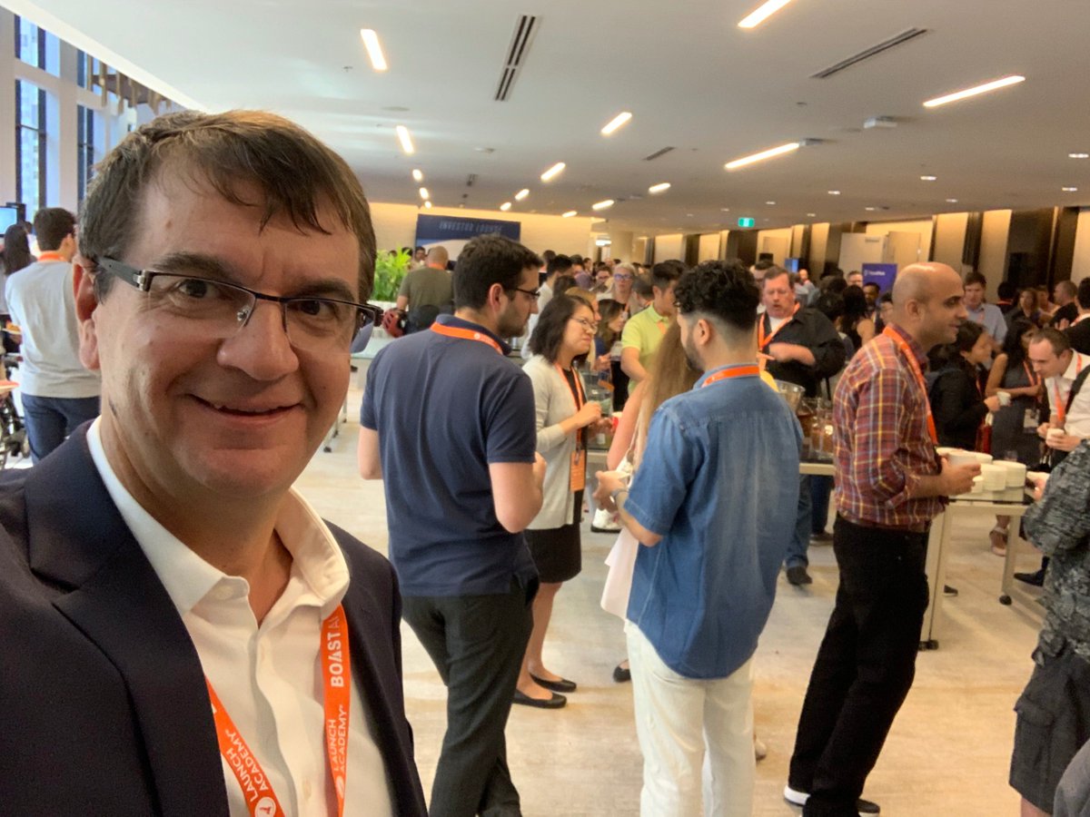 On top of all the incredible learnings from the past two days at #TractionConf, our CEO, Adrian <a href="/cptmbl/">Adrian Moise</a> has also perfected his selfie game 😎📸