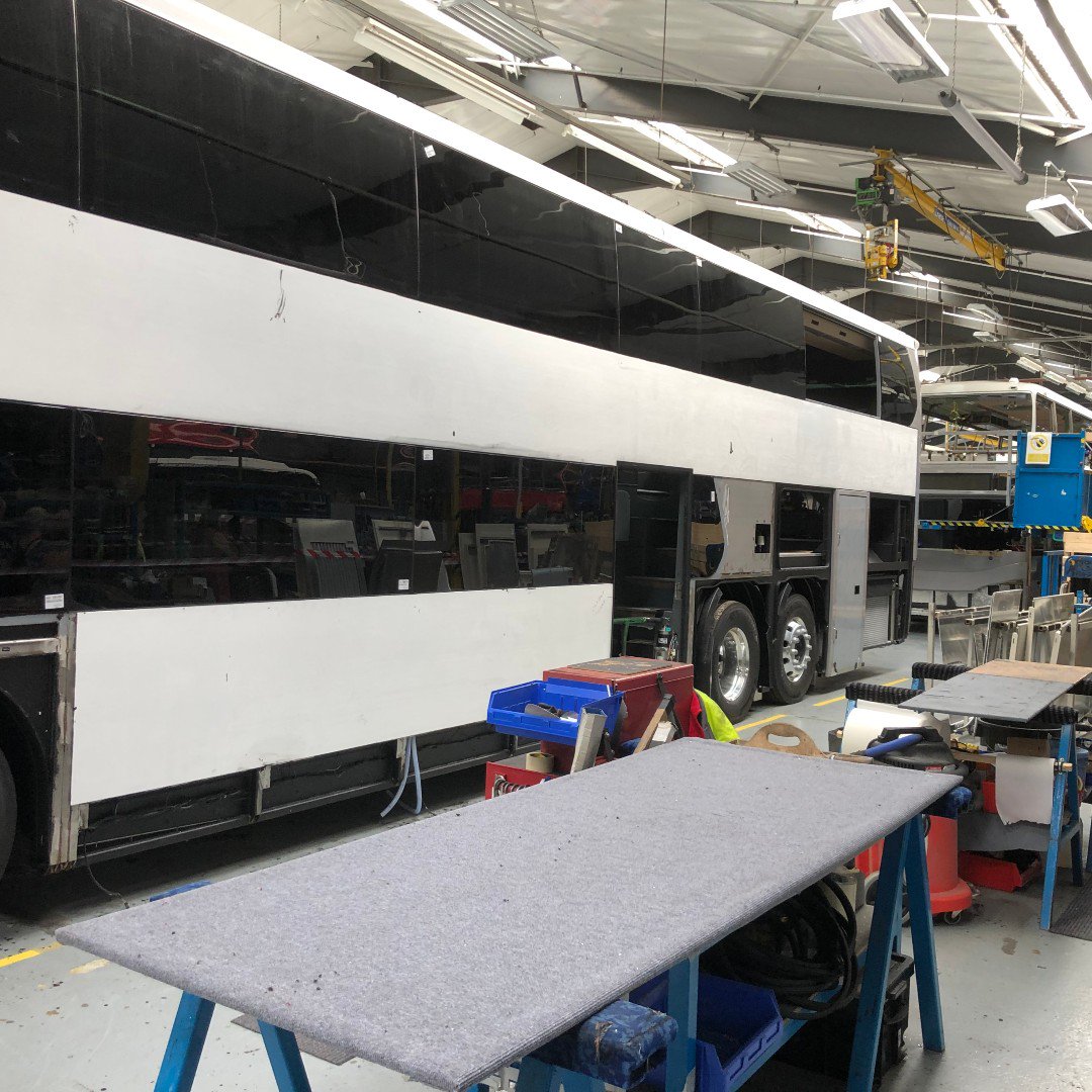 Bedroam's tweet photo. Super interesting look at how @Plaxtoncoach makes the luxury Panorama British built coach yesterday! 
Things have moved on a bit since @Bedroam was made! 
🚌😀
@ADLbus #britishbuilt #yorkshire #engineering #holidays #staycations #bedroam_bus #bedroam #glamping https://t.co/8B0mB0rkYe
