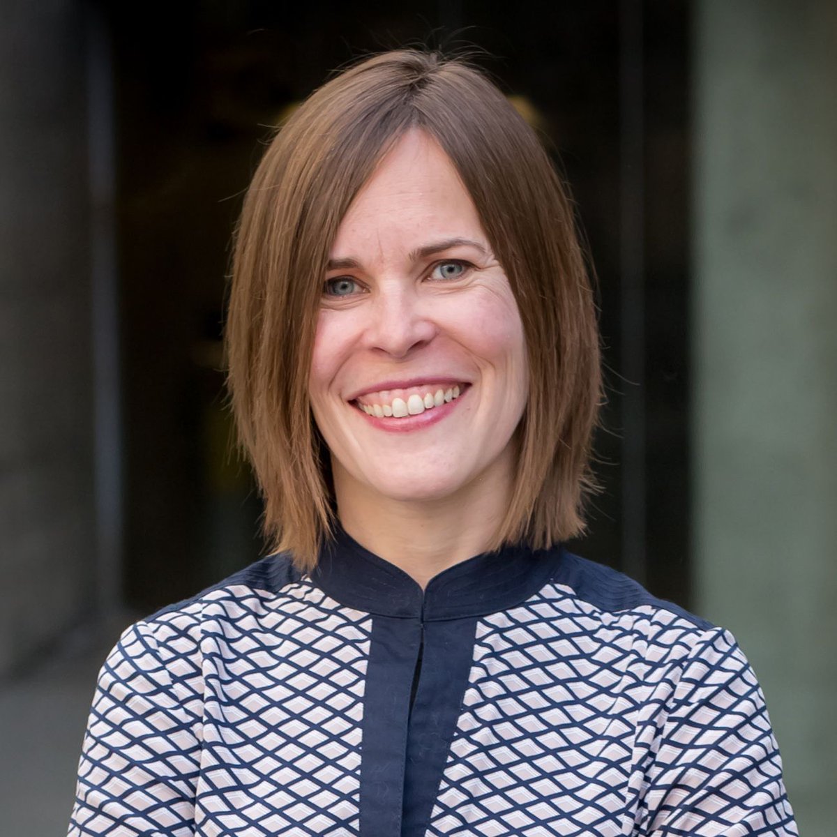 boldandvisible's tweet photo. Stacia Skappak, a dedicated confidence mentor, is one of the Storytellers at the August 17 #boldandvisiblemonologues. She will be performing "The Hidden Gift." Get your tickets here: https://t.co/zwWfEY8vTl #boldandvisible #storytelling #yourlifeasart #stepboldlyforward https://t.co/wV4vVaxFtD