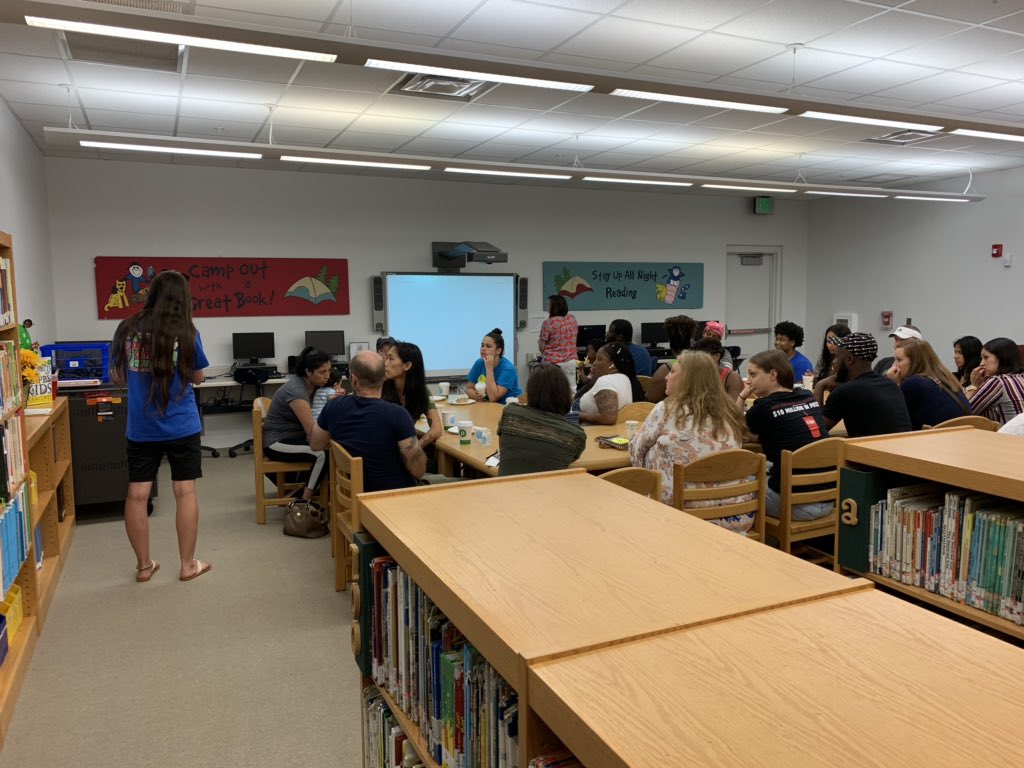 DalraidaPPA's tweet image. #firstdayofK BooHoo to Yahoo breakfast donated by Publix! Breakfast trays, juice , coffee, creamers, insulators and cups with lids, fruit tray, Everything! Thank you #publix Dalraida Commons and #billnyethepublixguy