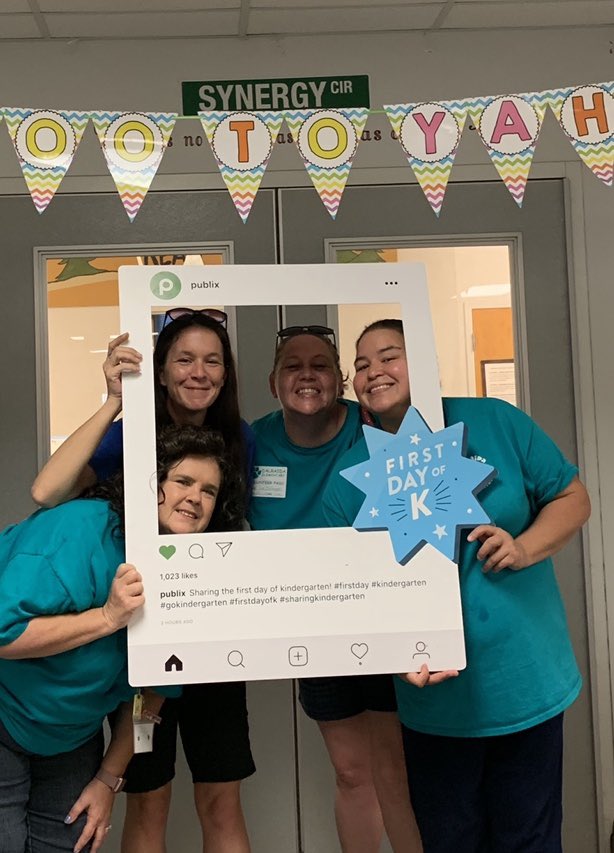 DalraidaPPA's tweet image. #firstdayofK BooHoo to Yahoo breakfast donated by Publix! Breakfast trays, juice , coffee, creamers, insulators and cups with lids, fruit tray, Everything! Thank you #publix Dalraida Commons and #billnyethepublixguy