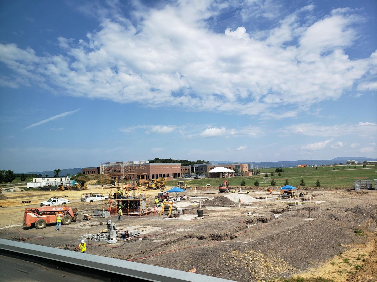 1901Group's tweet photo. We are making amazing progress on our expansion! We can't wait to join the @VTCRC and local leaders to celebrate the #Groundbreaking of our Enterprise IT Operations Center (#EITOC) expansion in Blacksburg, VA. #1901GroupExpansion https://t.co/srWBX6cpP8 https://t.co/YrhtcOYeyK