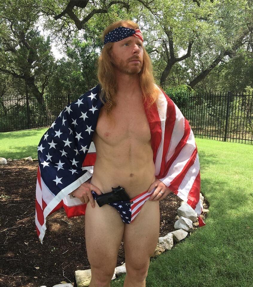 JackShmidt2's tweet photo. @Mytquinn69 #CallMeStrangeBut I know there ain't no rulz for Miss Alabama, cuz I'm the reigning champion.✌😄 https://t.co/BkJ5vrX6Pk