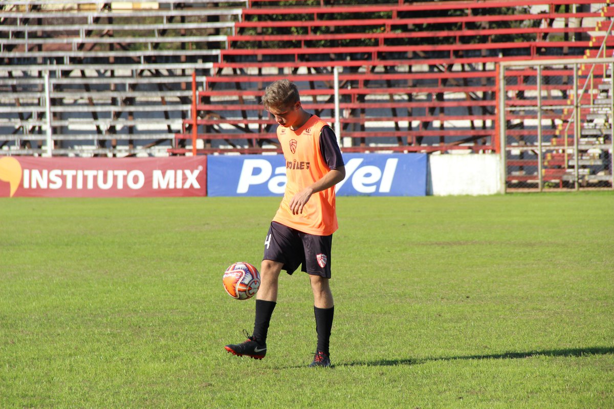 saoluizdeijui's tweet photo. #BaseRubra! Preparação encerrada, agora o foco é todo no @intersmoficial. 👊🇦🇹
Amanhã retornamos a campo pela primeira rodada do returno da 2ª fase do Gauchão Juvenil, em Santa Maria.
#VamoRubro #VivaEssaPaixão https://t.co/hVw2XzbBa0