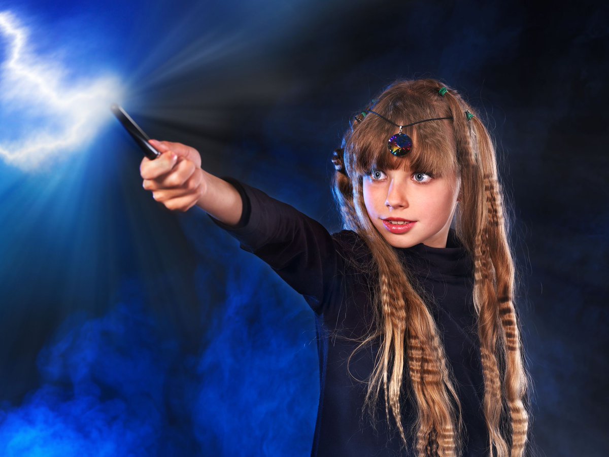 ccbolick's tweet photo. Writing tip 3: Curse your characters with the flaws that intrigue you most. #101WritingTips https://t.co/EAesa4VoC5