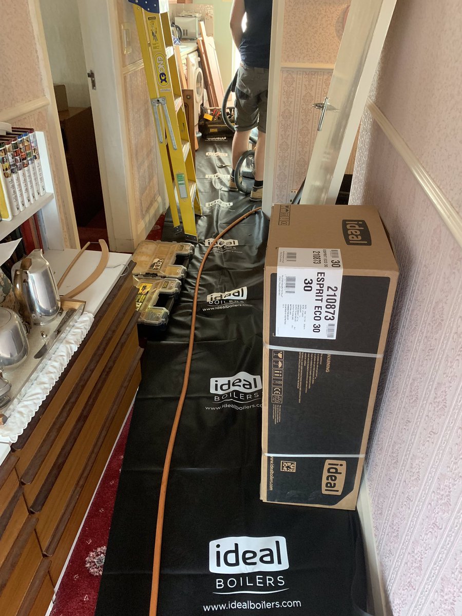 rhinoheating's tweet photo. Day out to North Wales! Nice combi swap... #IdealBoilers https://t.co/7ddk8xKlFK