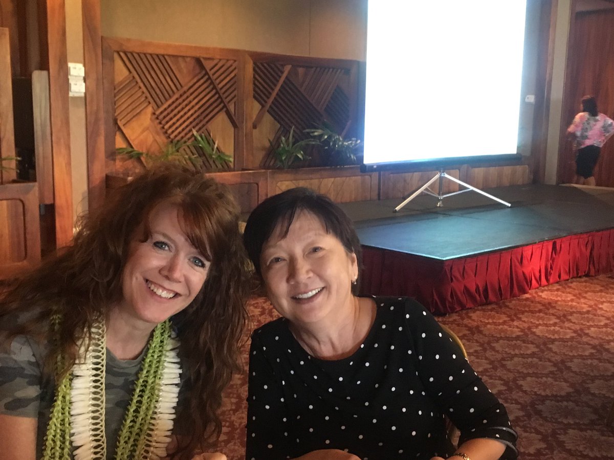 IshiharaFaith's tweet photo. Best buds!  #libcon19 https://t.co/vJwJz18a2r