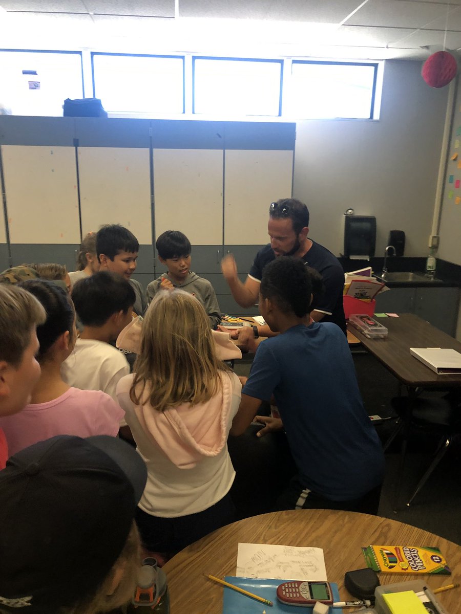 TracieFrench's tweet photo. It’s a great day in Room 17 when Dr. Schmidt comes and reads a book to our class! #weareweaver @Weaverwhales @tsschmidty https://t.co/vUo2NA6p2u