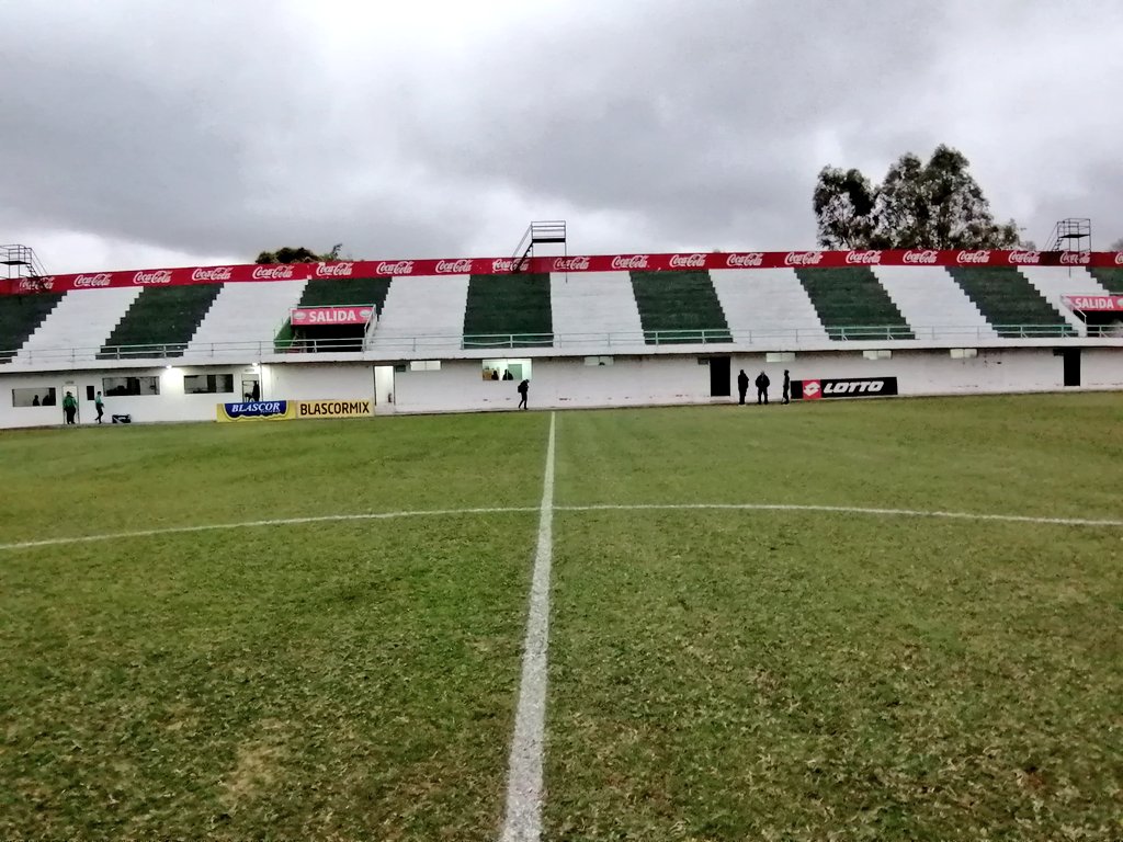 Indefbc1925's tweet photo. Así luce a estas horas el estadio del @rubionu1913 para el juego ante el @Indefbc1925 juego que abre la ronda de revanchas..
#Fecha_16
#Pasión_Inde
#Vamos_Azules https://t.co/cgDHzCeZB5