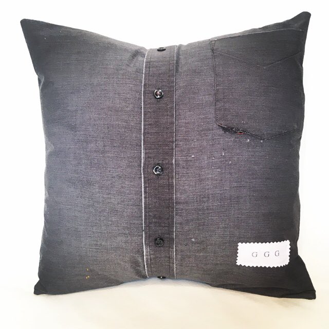 memories_mama's tweet image. Memory Pillows ❤️

#memorypillows #pillows #pillowcovers #inmemoryof #giftideas #memorialgifts #remembrancegift #handmade