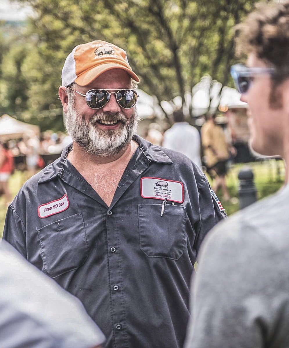 PegLegPorker's tweet photo. I may have been eliminated last night, but anytime I have the chance to do what I love and spread the gospel of BBQ it’s truly an honor. Especially when I get to work alongside such a talented group of pit-masters. Thank you @FoodNetwork for the opportunity!#teamsymon #BBQBrawl https://t.co/ep9Yl7AqDk