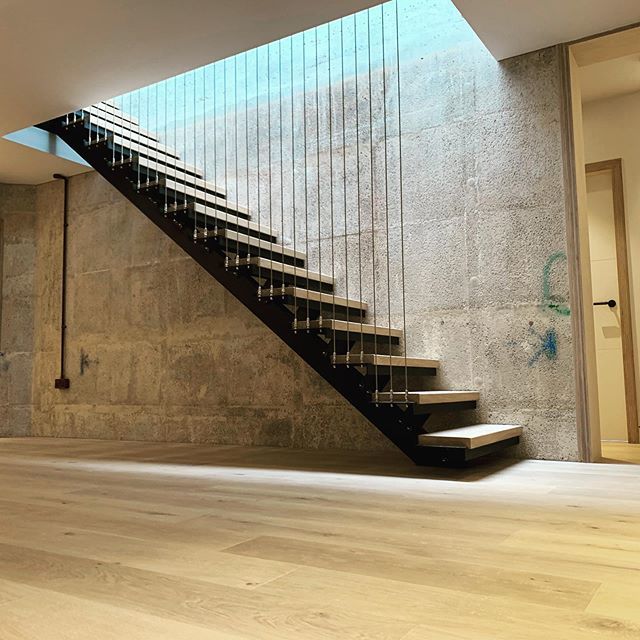 boveyconstruct's tweet image. #nowthatsastaircase #oakflooring #industrialrevolution #blacksmith #concretejungle #resivour we are absolutely delighted to see the #light at the end of the tunnel, or in this case down the stairs through the #glazingvision roof light, @barcarchitects #d… ift.tt/2MQlnny