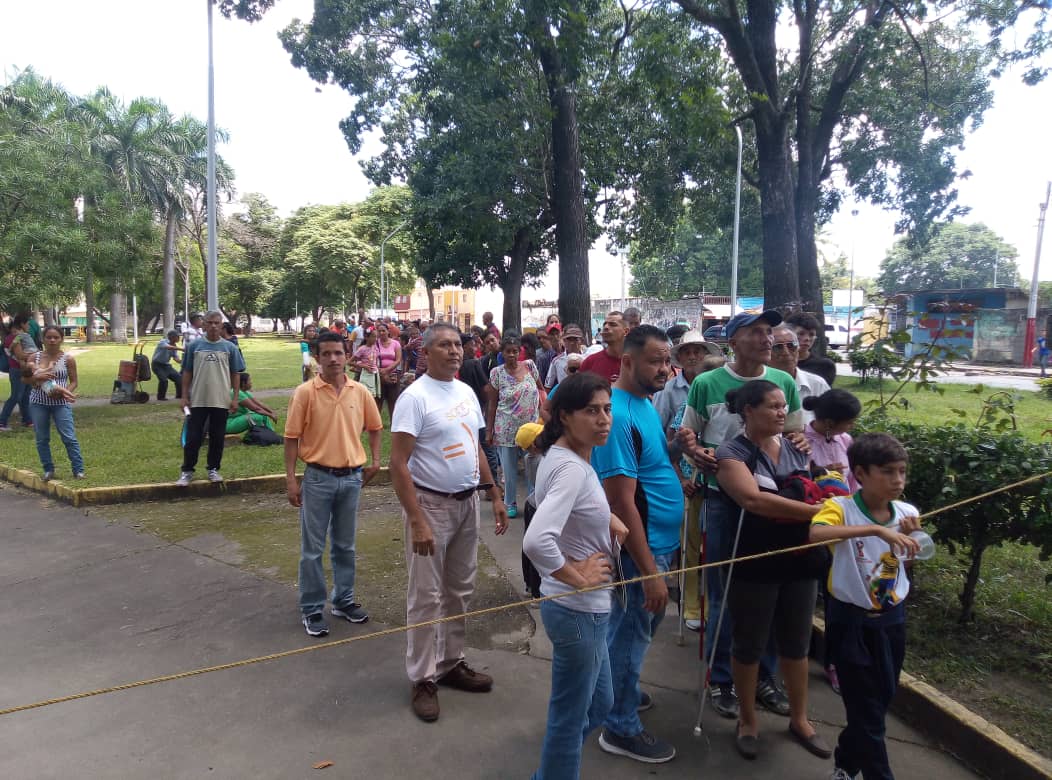 CercadeTi_Acari's tweet photo. 1250 almuerzos fueron repartidos el dia de ayer en la ciudad de ACARIGUA gracias programa social #CercaDeTiVzla #CercaDeTi2019 https://t.co/MqPUDk7xIc