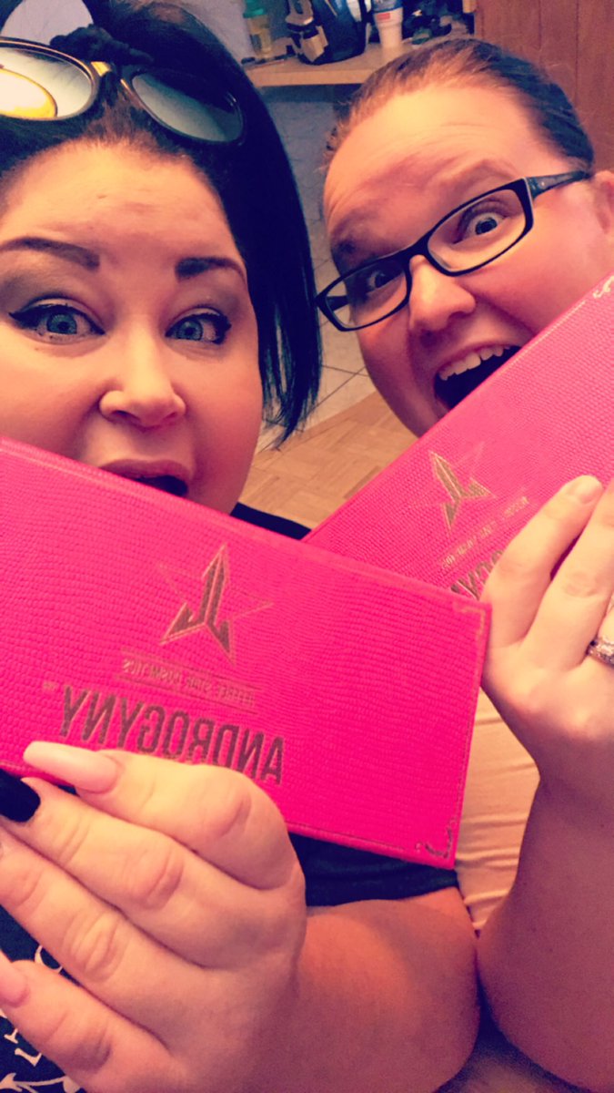 What do you do when <a href="/JeffreeStar/">Jeffree Star</a> has a sale? You get you and your bestalicious matching #androgyny pallets! Thanks <a href="/JeffreeStar/">Jeffree Star</a>!