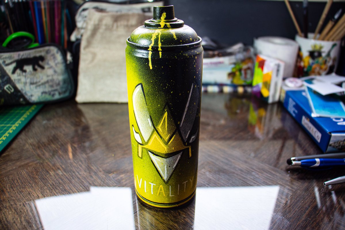 DrKophe's tweet photo. Custom Spray Can 2 #Custom #Vitality @TeamVitality https://t.co/ycXJ33WtLI