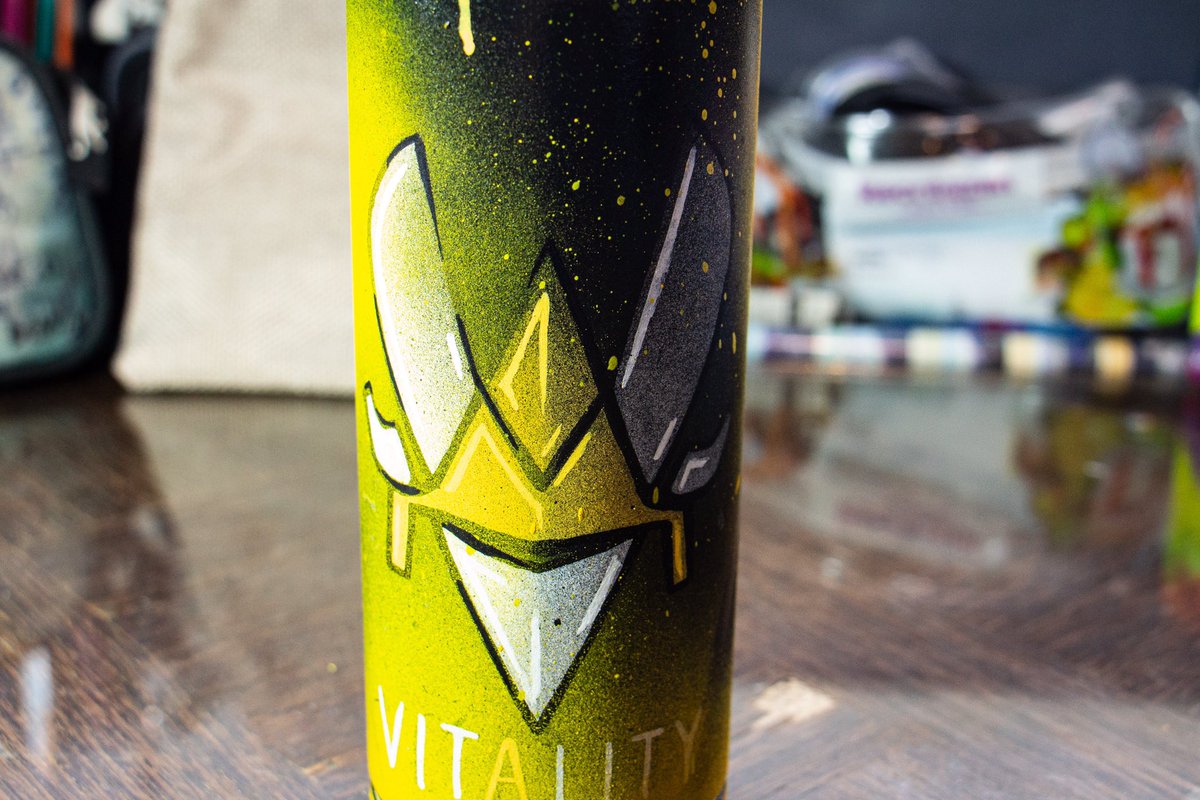 DrKophe's tweet photo. Custom Spray Can 2 #Custom #Vitality @TeamVitality https://t.co/ycXJ33WtLI