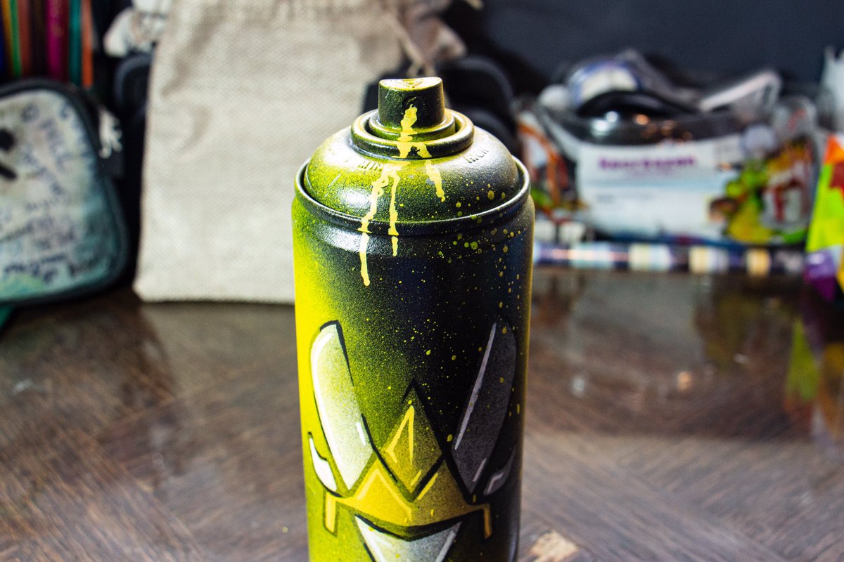 DrKophe's tweet photo. Custom Spray Can 2 #Custom #Vitality @TeamVitality https://t.co/ycXJ33WtLI