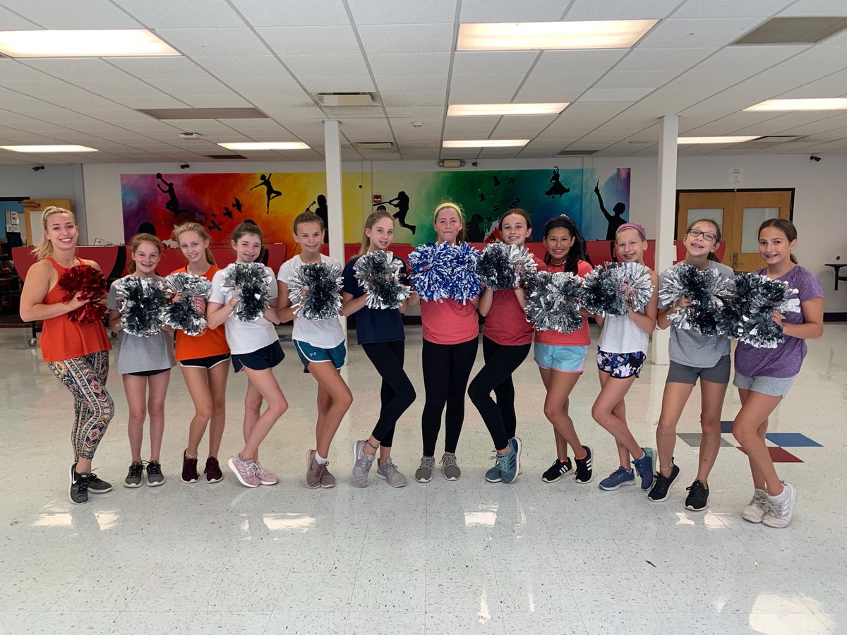 BarnhartBrian's tweet image. You know the new school year is close when the summer Poms Camp performance is in the books! Great job to our Poms Crew!
#WSD101 #McBulldogs101