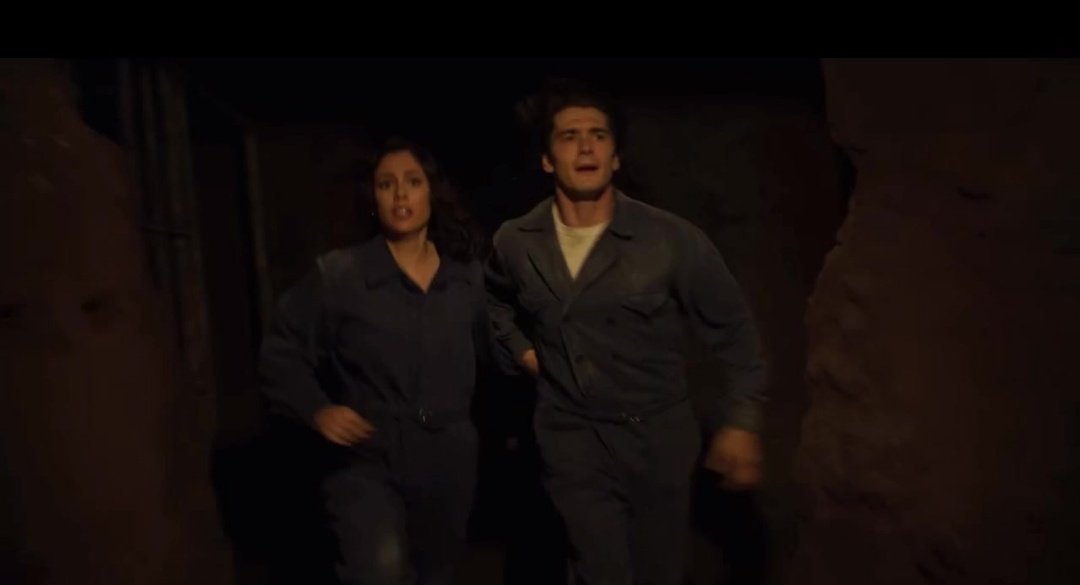 YonBlanquista86's tweet photo. ademas juntos escapando en los mismo pasadizos😍
#LasChicasDelCable4 https://t.co/OyEqskMpA3