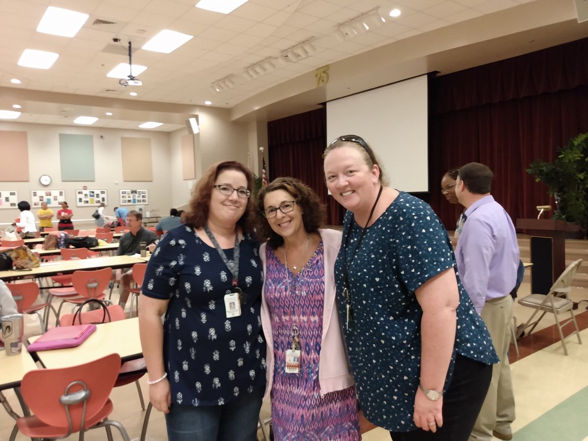 RoyalPalm_RPS's tweet photo. Celebrating a SUCCESSFUL Week with the BEST staff! @Dr_Corcoran @SommerPBCSD @southPbcsd https://t.co/NDowuTtFv8