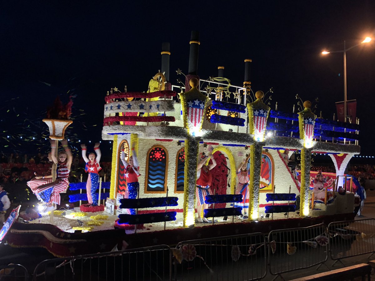 lyndonfarnham's tweet photo. Some true grit and real Battle spirit on display as spectacular Moonlight Parade delivered in most challenging of weather conditions #JerseyCI #theislandbreak #battleofflowers #Moonlightparade #Battle2019 https://t.co/LUDG52c0h8