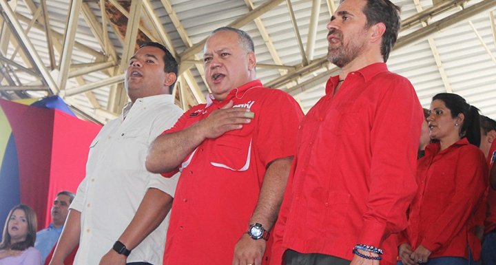 Diosdado Cabello: recogeremos firmas para la ONU para que cese el bloqueo a Venezuela ow.ly/jycJ30pknEu