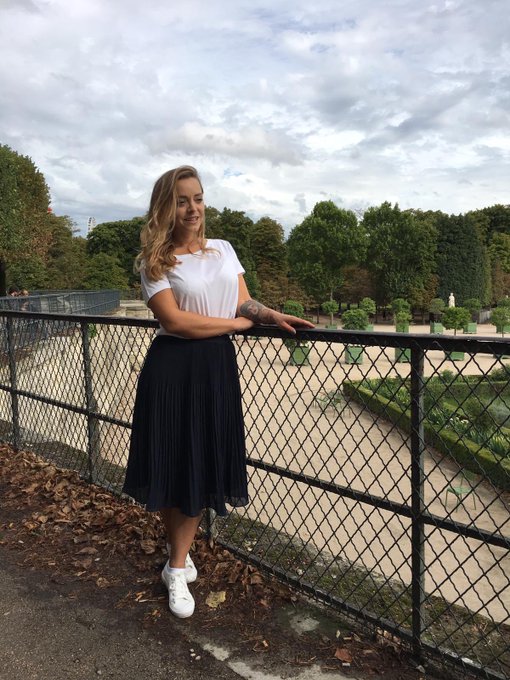 Shooting aujourd&rsquo;hui!!! https://t.co/jmvUSmlXGJ<a href="/tag/cafeplease"class="tags"><span>#cafeplease</span></a><a href="/tag/jefinisamidichouette"class="tags"><span>#jefinisamidichouette</span></a>