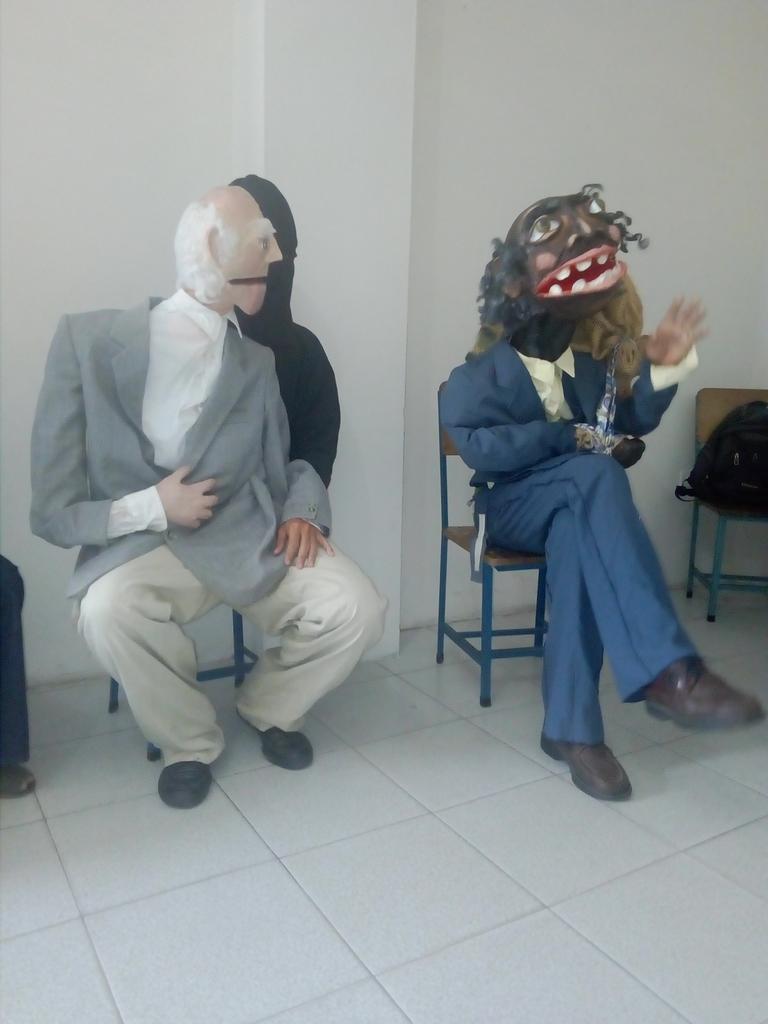 culturaTru's tweet photo. Los personajes Buranku dijeron presente en la Casa de la #Cultura Toñito González para el encuentro de Anécdotas de #Patrimonio https://t.co/yqeHLYt9cZ