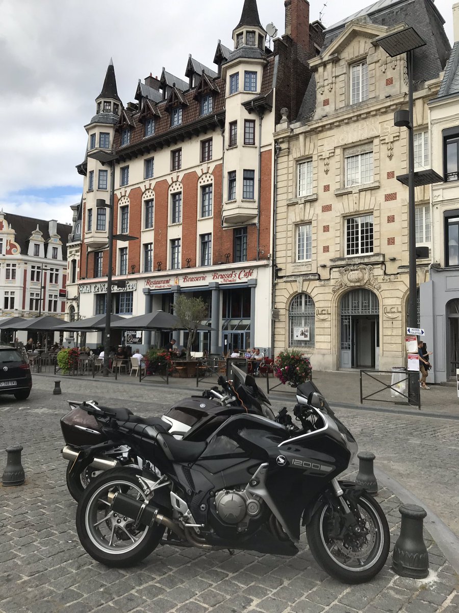 bobmcguire8's tweet photo. 2,400 miles around France & Spain and back home safe n sound the #VFR1200 didn’t miss a beat the #AvonStorms were brilliant and the roads and scenery was fantastic #motorbikes #Euro19 #Pyreenees https://t.co/Oqa81esrNn