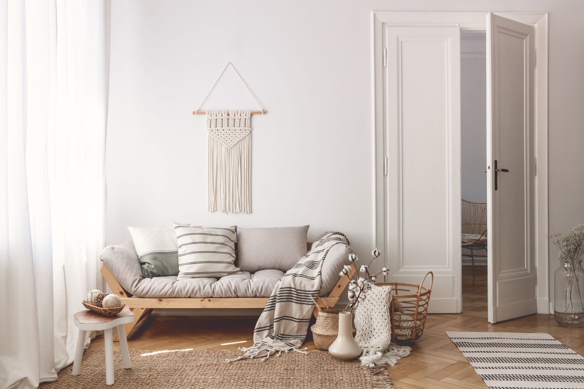 MaggiesFarm_IPM's tweet photo. Keep your space cozy and bug-free. 😌 Click the link to check out our 6 easy steps to help keep bugs out of your home ✨ https://t.co/6vgQR230Xx #maggiesfarm #simplyeffective #greenzone https://t.co/pQjKzQT7Gi