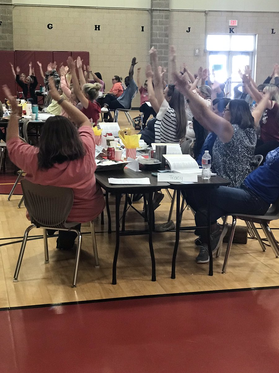 kelliiAnnn_'s tweet photo. @katyool @katyrjwe @Seidlitz_Ed   RJWE has continued being awesome and engaged as they participate in 7Steps training https://t.co/D2NtfLGGjq