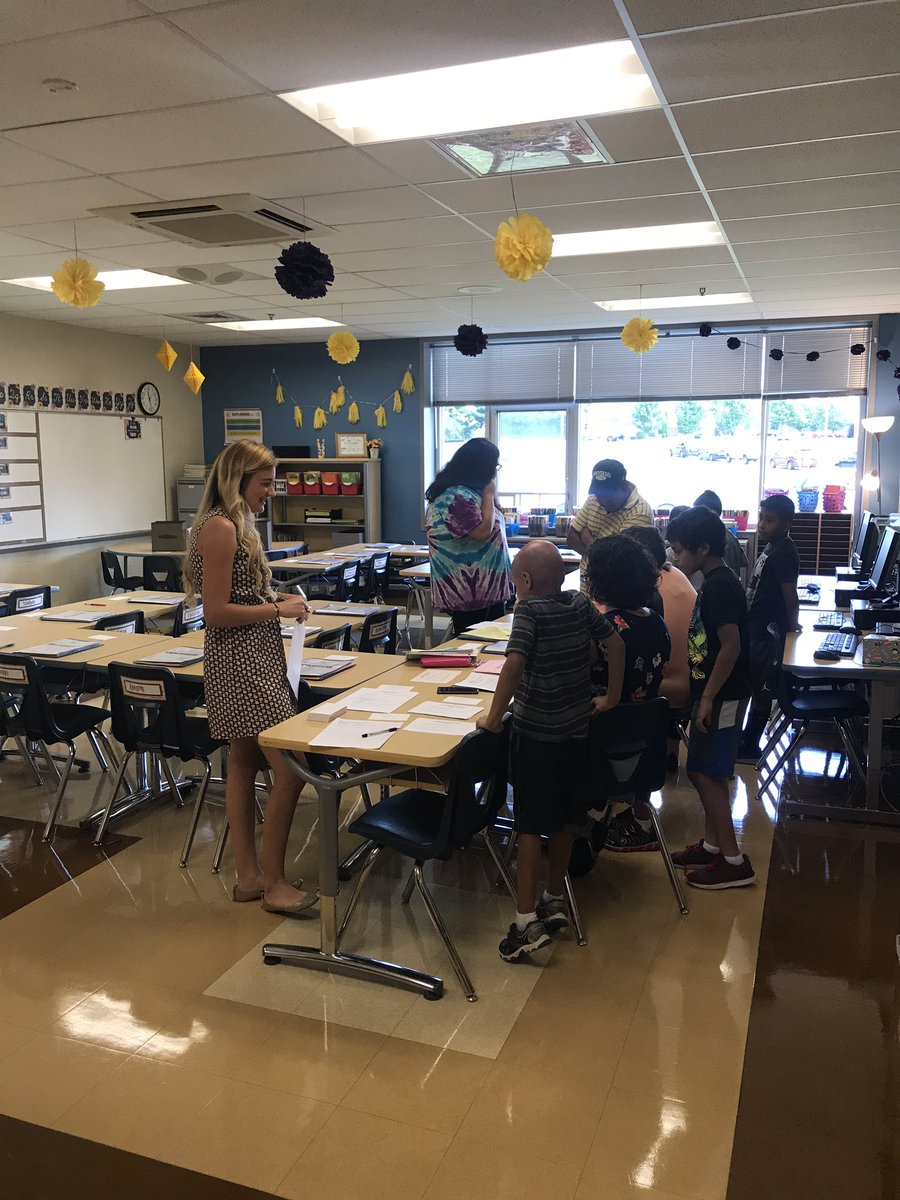 WelExplorer's tweet photo. W.E. has a wonderful day welcoming back families yesterday! https://t.co/tqn3gPv8iI