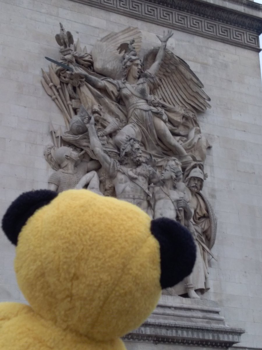 This sculpture at the Arc de Triomphe is called La Marseillaise. The person at the top is the winged personification of Liberty. It celebrates the First French Republic during the August 10 uprising.

#EUSuperBearTour #LoveEurope #TheFutureIsEurope @IMCulturalEU