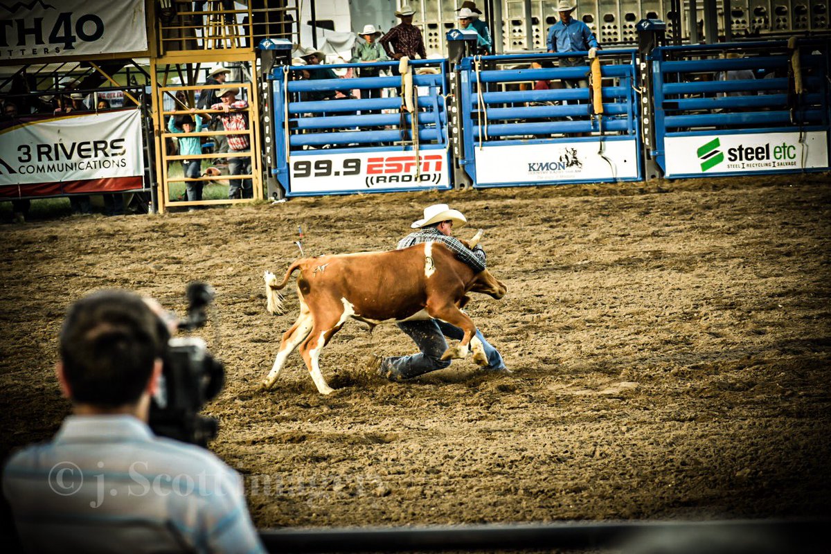 jScottimagery's tweet photo. Just a little Rodeo action from last weeks State Fair. #rodeo #broncriding #steerwrestling #mt #mtstatefair https://t.co/oM5ruf3kGn