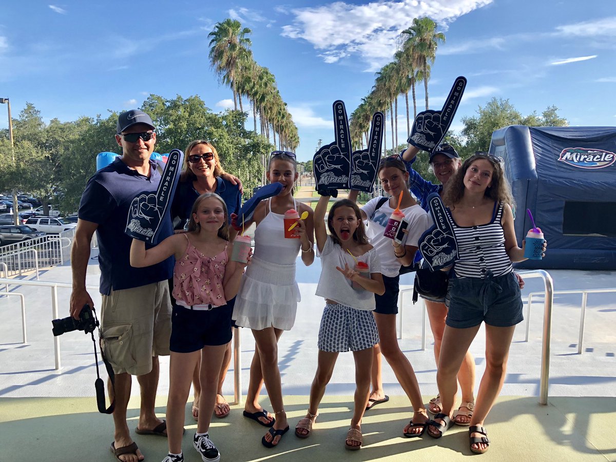 FmSlush's tweet photo. Come on out to the park tonight to catch @MiracleBaseball, fireworks and Sunset Slush Classic Italian ice! This weekend we will have Strawberry, Lemon, Mango, Blue Raspberry, Pineapple and Lemon Lime! Try them by themselves or mix them together! Don’t forget your koozie! https://t.co/RGEESQN8D3