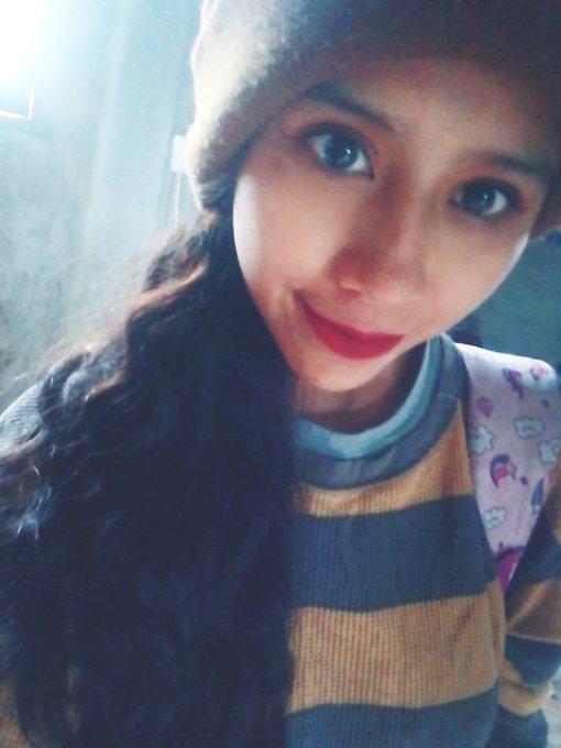 Hola a todos 😁😊🤭🖤 https://t.co/9W88E15kQf