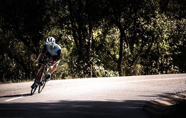 DavidMcNameetri's tweet photo. Ended the day with 75k around my favourite little loop. Time to get ready for the weekend 🏊♂️🚴🏻♂️🏃♂️ and maybe a cheeky 🍺 📸 @oriol_batista #mycervelo #flatoutfast #timetofly #triathlon #ironman #girona #cycling #trilife https://t.co/G1HY1PJ3mP https://t.co/b4DgaaeTqL