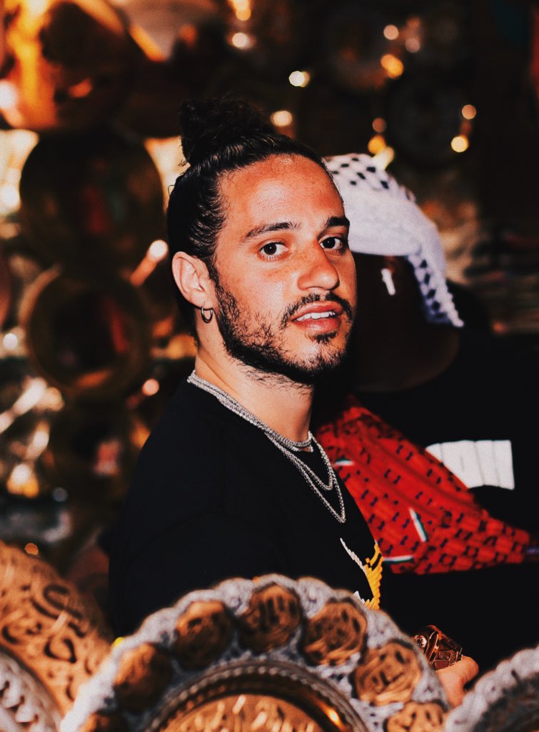 russdiemon's tweet photo. Be water my friend https://t.co/L5jw1z7XrZ