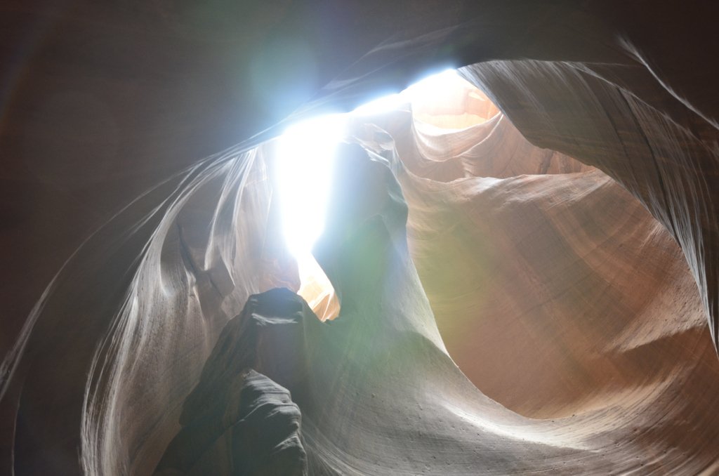 IFlyPapillon's tweet photo. Just one of dozens of breathtaking formations found within Antelope Canyon - and just about an hour flight from Las Vegas 🤠 #FridayFeeling #WeekendWarrior
Learn more: https://t.co/n5cbSqXISZ https://t.co/1s7cAjWrvj