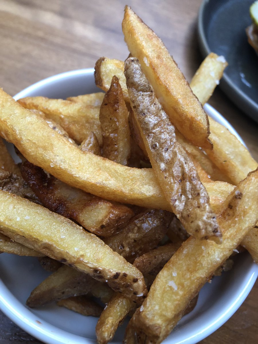 sandrachataway's tweet photo. @Boneandblock @harrymarquart most delicious meal thank you ❤️ https://t.co/fJz5z6K2AQ
