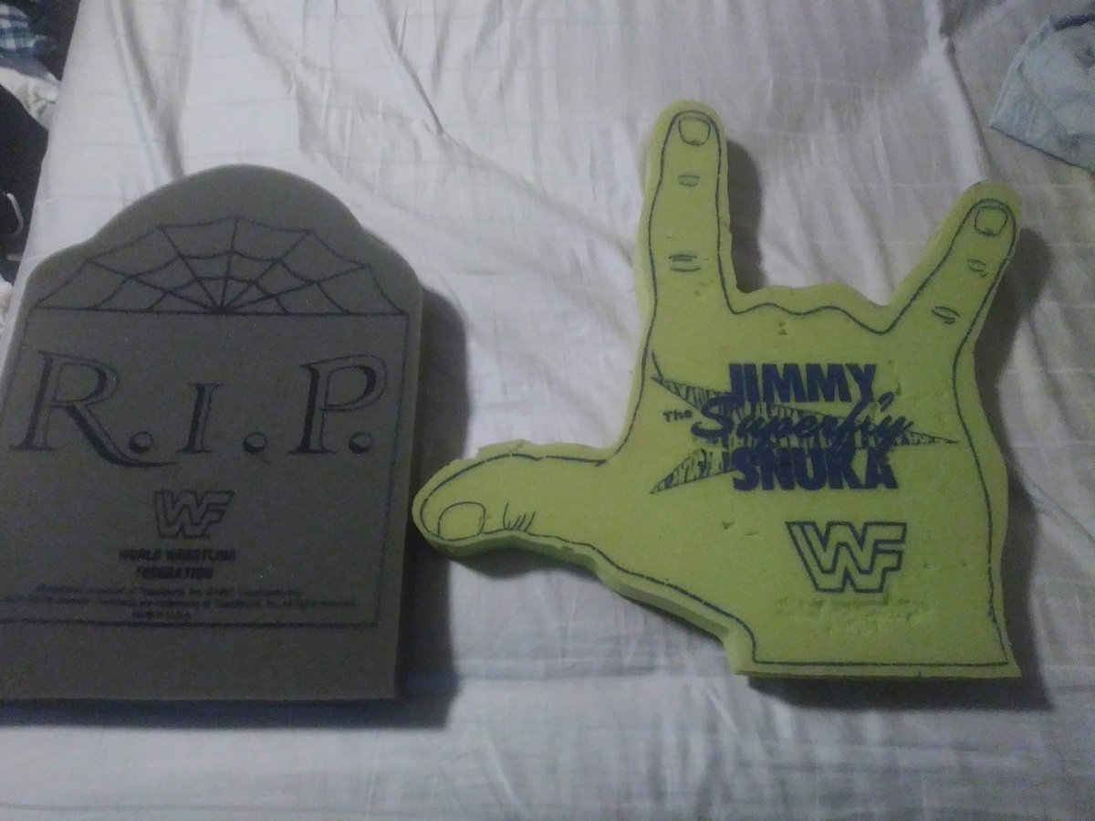 SavvoandStubby's tweet photo. @davemeltzerWON are you able to confirm authenticity and value of this snuka memorabilia https://t.co/MPorc4SCJu